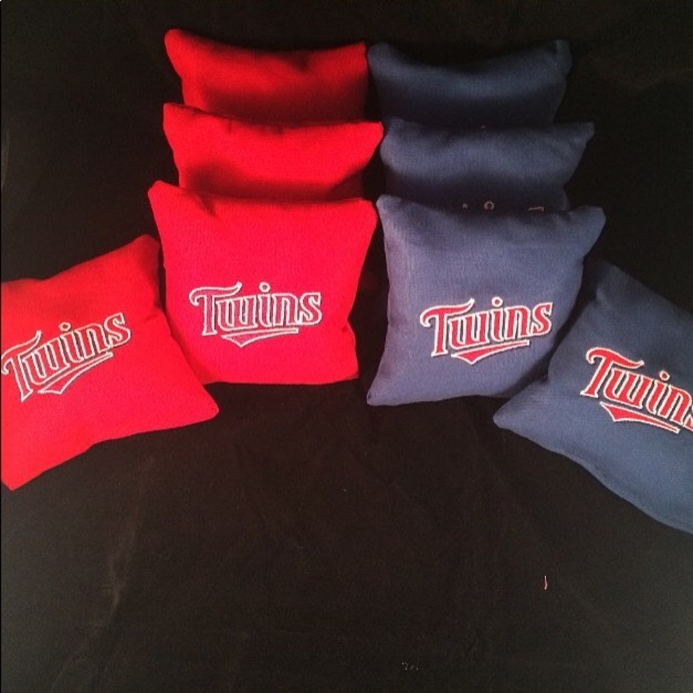 Minnesota Twins cornhole bags
